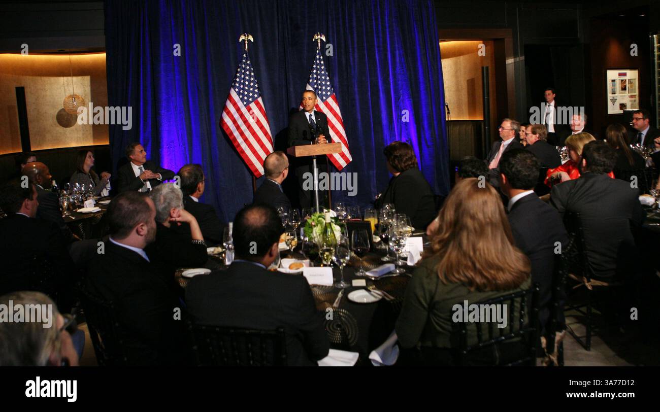 14. März 2013: Washington, District of Columbia, USA S - US-Präsident Barack Obama hält am Mittwoch, den 13. März 2013, beim Organizing for Action Dinner im Adour Restaurant, St. Regis Hotel, Washington D.C. (Bild: © Prensa Internacional/ZUMAPRESS.com) Stockfoto