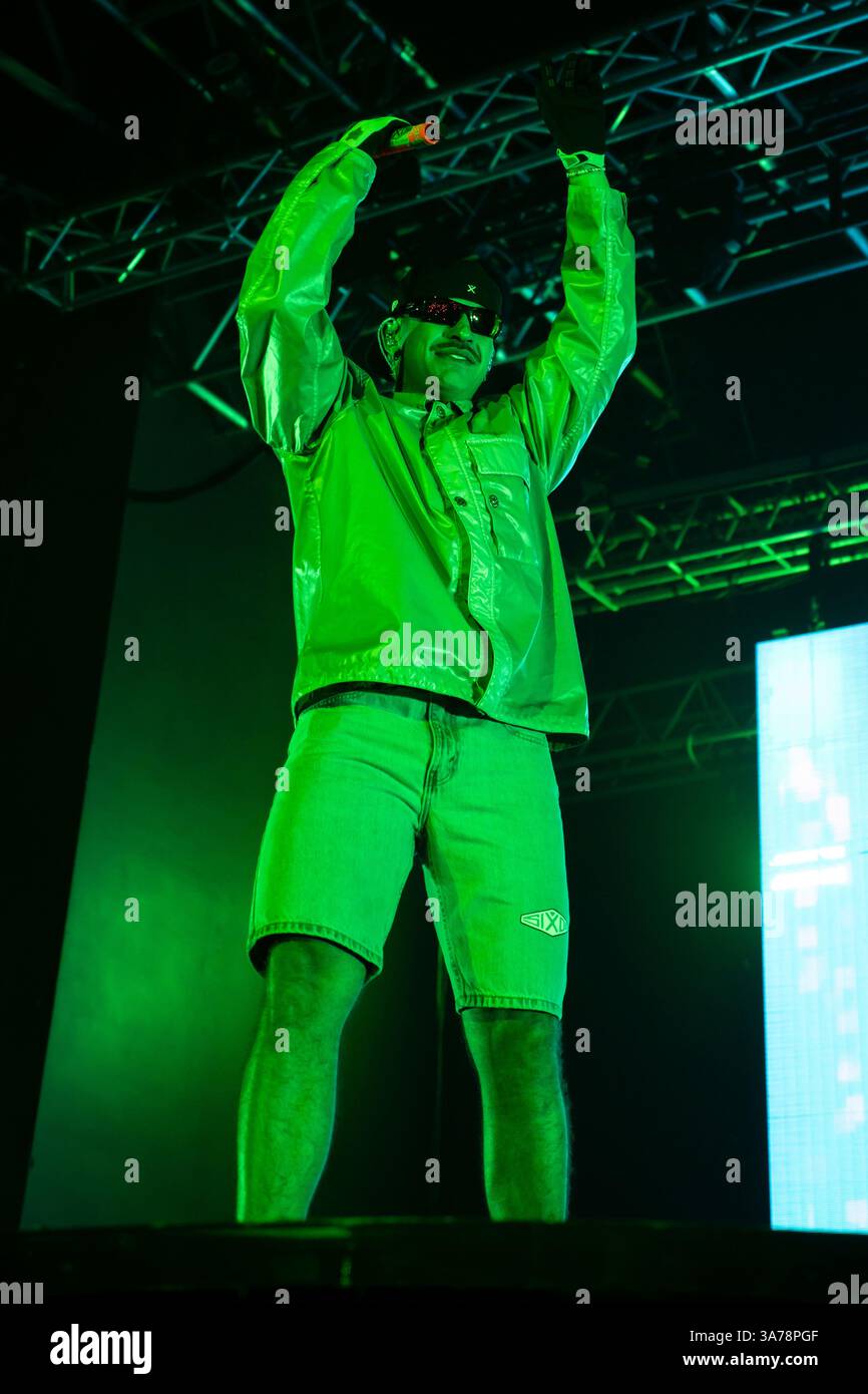 Mailand, Italien. 26. März 2025. Konzert der kolumbianischen Sängerin Feid (Salomòn Villada Hoyos) live im Fabrique Mailand, Italien. Quelle: Alessia Belotti/Alamy Live News Stockfoto