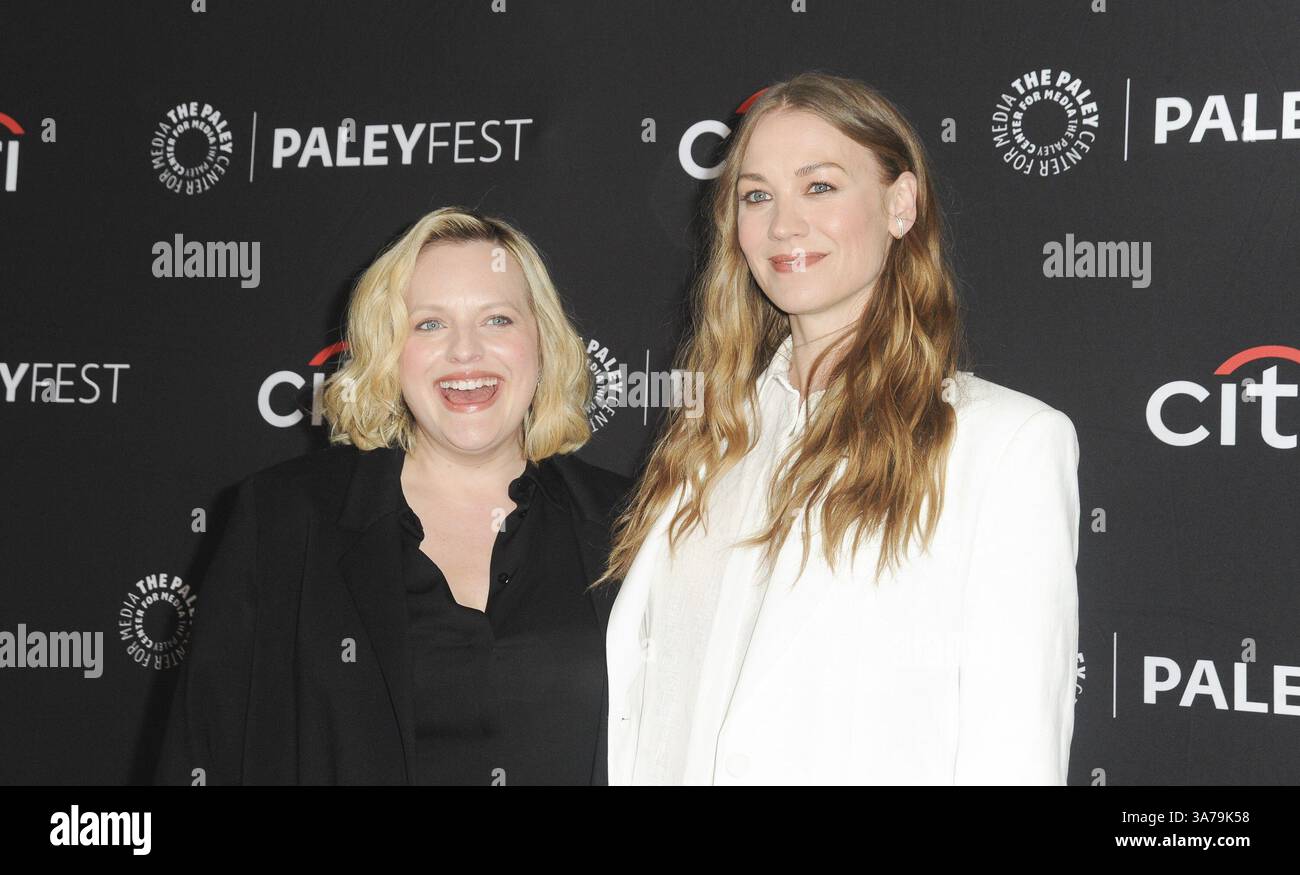 CA. 26. März 2025. Elizabeth Moss, Yvonne Strahovski bei Arrivals for THE HANDMAID's STORY im PaleyFest LA, Dolby Theater in Hollywood, Los Angeles, CA, 26. März 2025. Quelle: Elizabeth Goodenough/Everett Collection/Alamy Live News Stockfoto