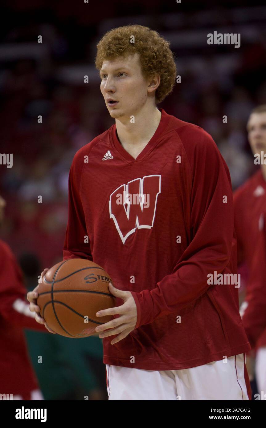 11. November 2012: Madison, Wisconsin, Vereinigte Staaten von Amerika, 11. November 2012: Mike Bruesewitz #31 aus Wisconsin. Die Wisconsin Badgers besiegten die Southeastern Louisiana Lions 87-47 im Kohl Center in Madison, WI. John Fisher/CSM (Bild: © John Fisher/Cal Sport Media/ZUMAPRESS.com) Stockfoto