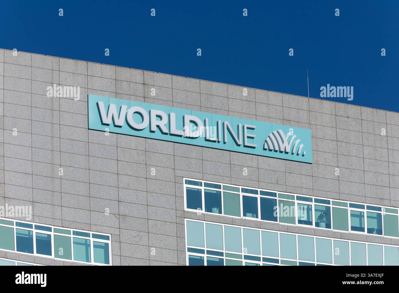 Utrecht, Niederlande. 9. Mai 2024. Worldline Logo-Schild Utrecht. Worldline ist ein französisches multinationales Zahlungs- und Transaktionsdienstleistungsunternehmen Stockfoto