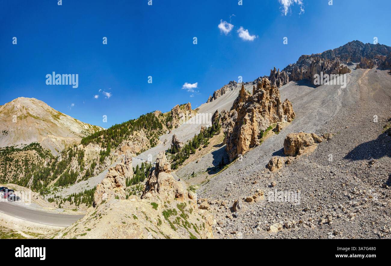 Rotsformaties van de Col d'Izoard, Casse Deserte, Cervières, Frankreich, Landschaft, Sommer, Berge, Hügel, Stockfoto