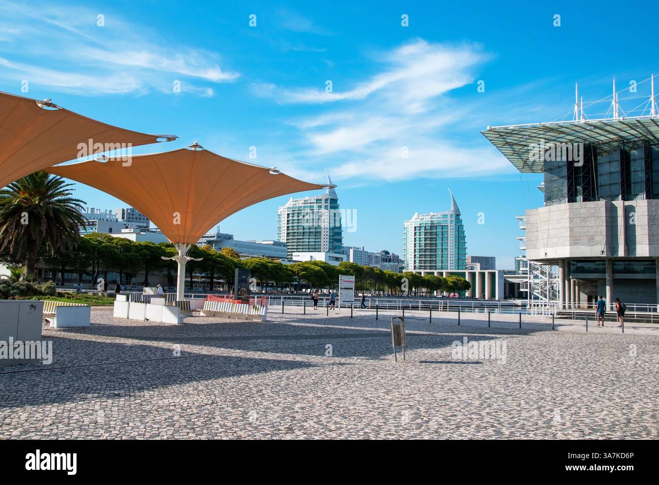 Moderne Architektur des Nationalparks, modernes Lissabon, Portugal Stockfoto Moderne Architektur des Nationalparks, modernes Lissabon, Portugal Stockfoto