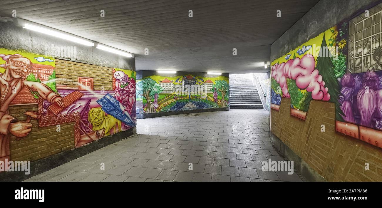 Kunstprojekt von Martin Blumoehr, Fußgängerzone U-Bahn Niwenhaus, Dom-Pedro-Straße, München, Bayern, Deutschland, Europa Stockfoto