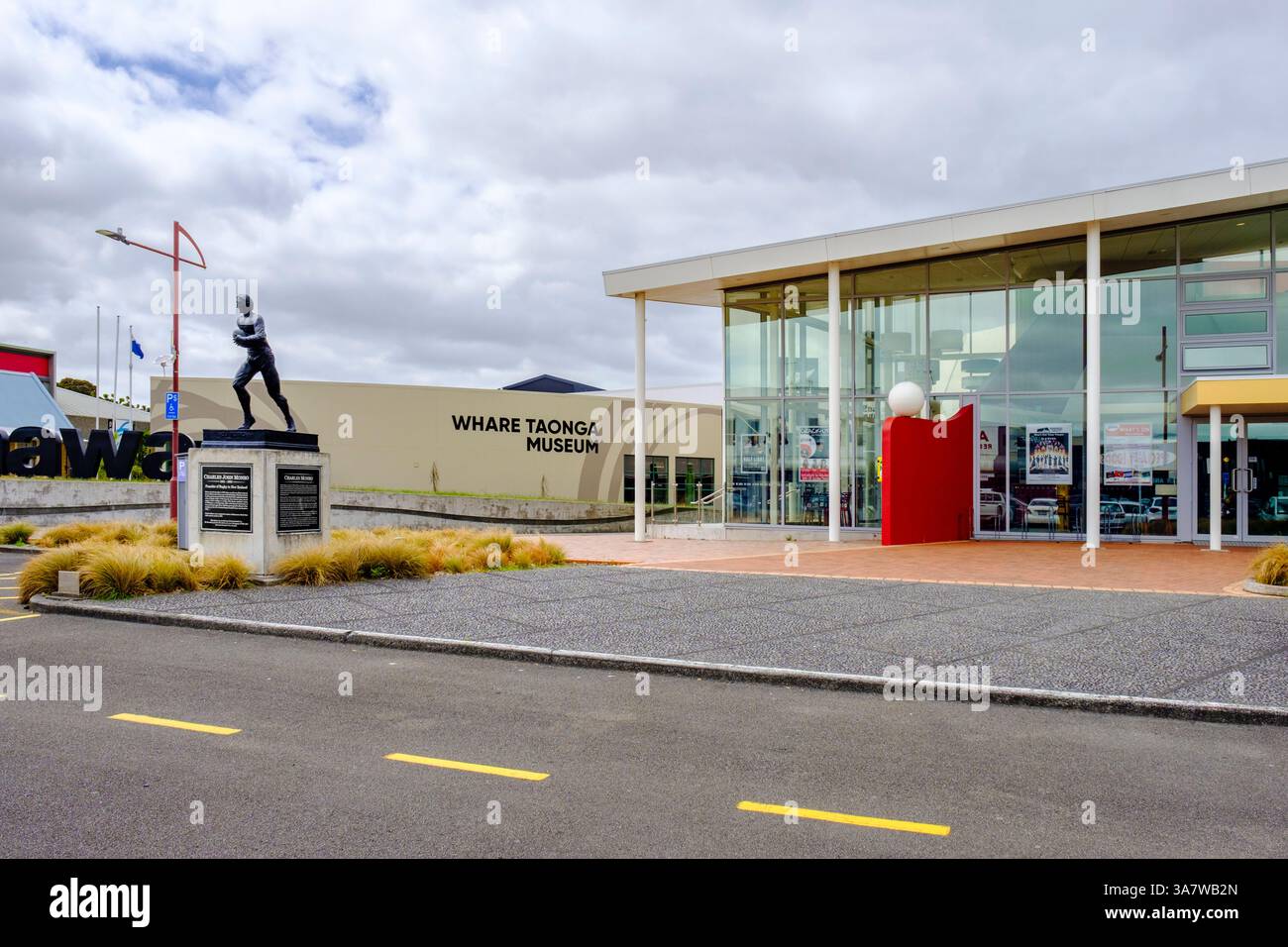Außenansicht von Whare Taonga Museum, New Zealand Rugby Museum, Globe Theatre, Palmerston North, New Zealand North Island, NZ Stockfoto