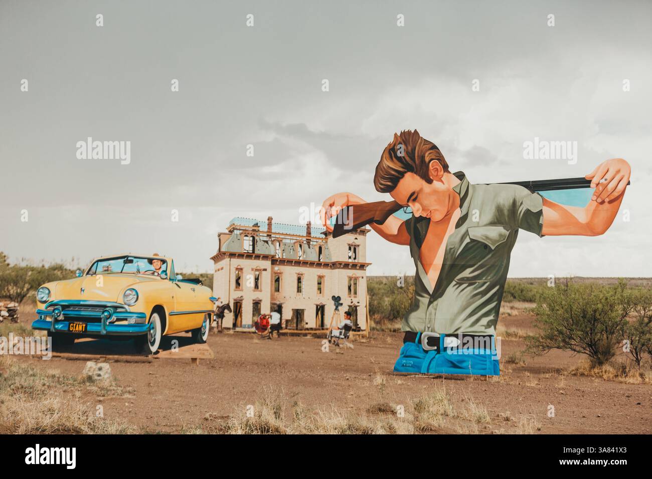 Filmset Tribut mit Ausschnitten von Giant außerhalb Marfa, Texas Stockfoto