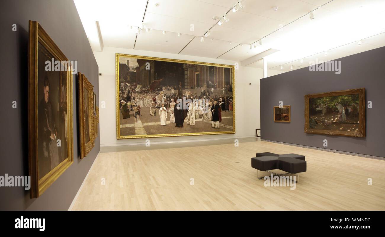 27. März 2013 – West Bend, WI, USA – Ein Werk mit dem Titel The Flagellants Center, Large Painting) aus den Jahren 1885 bis 1889, das von Carl von Marr geschaffen wurde und Teil der Sammlung der Stadt Milwaukee im zweiten Stock des Museum of Wisconsin Art in West Bend an der Veterans Avenue ist, 27. März 2013. (Bild: © Mike de Sisti/MCT/ZUMAPRESS.com) Stockfoto