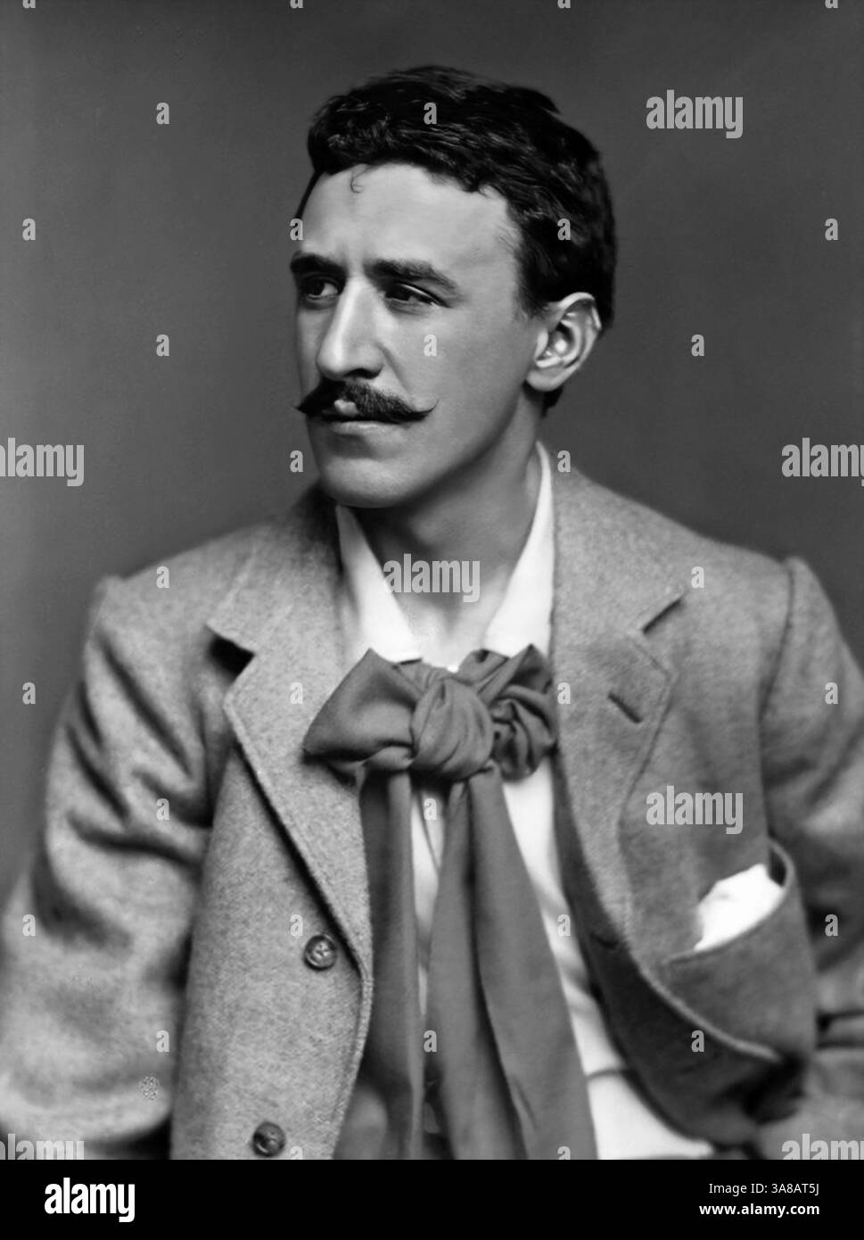 Charles Rennie Mackintosh. Porträt des schottischen Architekten, Künstlers und Designers Charles Rennie Mackintosh (1868–1928) von James Craig Annan, 1893 Stockfoto