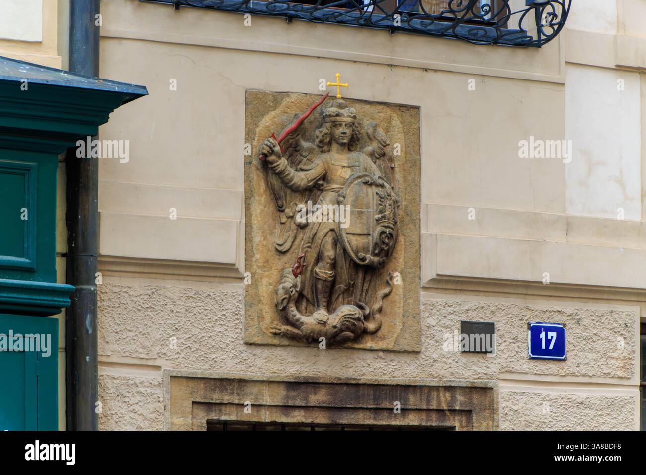 Skulptur des Heiligen Georg und des Drachen, Melantrichova 17 Prag. Tschechische Republik Stockfoto