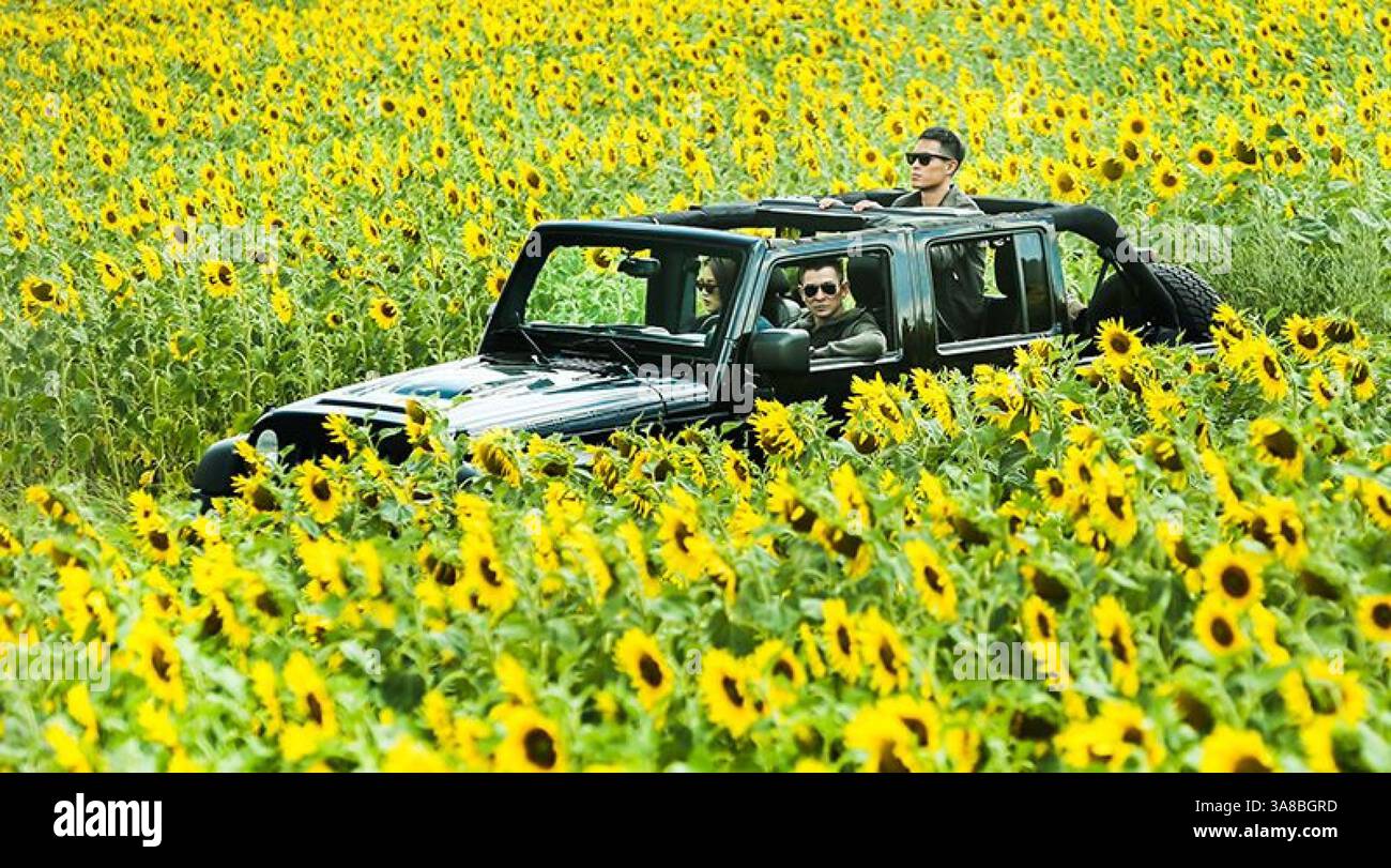 24. April 2017: Qi Shu, Andy Lau, Tony Yo-ning Yang, Film der Abenteurer 2017. (Credit Image: © Pictures/Entertainment Pictures via ZUMA Press) Stockfoto