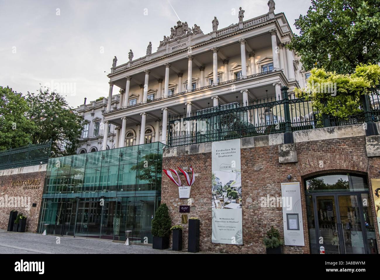 Wien , Österreich - 7. Juli 2023: Palais Coburg Hotel in Wien. Stockfoto