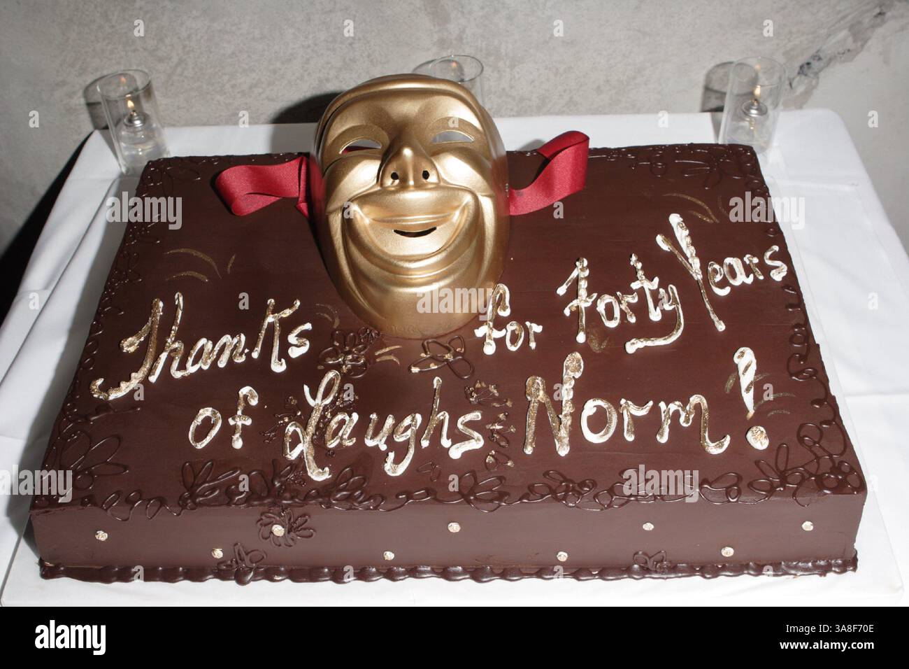 Juni 2005 - Beverly Hills, CA, USA - 14. Juni 2005 - Beverly Hills, Kalifornien - Atmosphäre. DVD-Einführungsveranstaltung; Cocktailempfang für die „The World's Best Stand-Up Comedy Collection“ von Big Vision Entertainment anlässlich des 40-jährigen Jubiläums von Norm Crosby in Show Business, 9900 Santa Monica Boulevard. Foto: Zach Lipp/AdMedia (Foto: © Zach Lipp/AdMedia via ZUMA Wire) Stockfoto