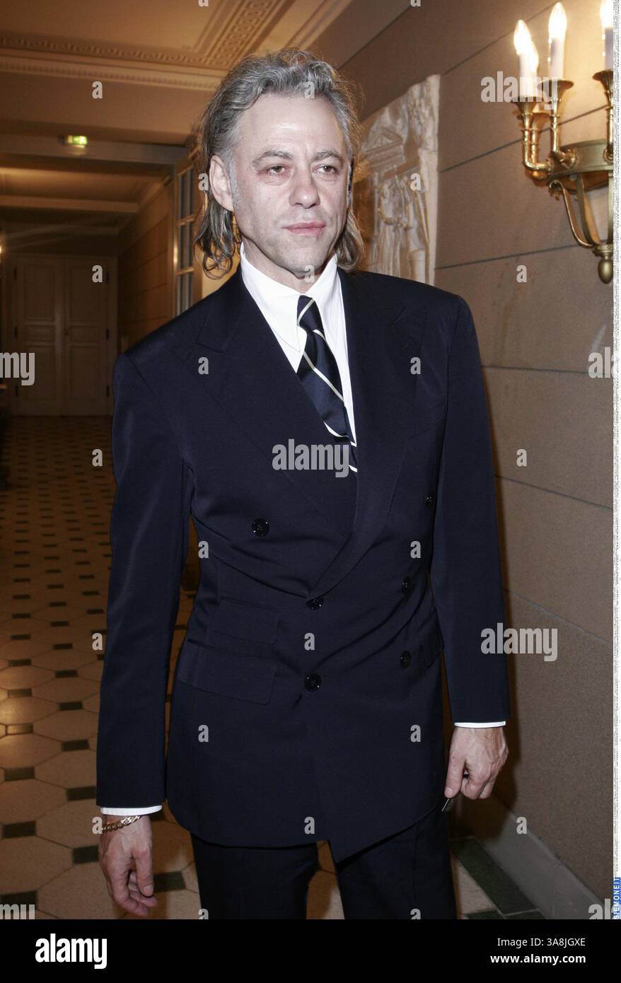 15. Februar 2005 - Berlin, USA - Foto: Reents/Siemoneit --- 14 - 02 - 2005 : ''Cinema for Peace'' - in Berlin - Bob Geldof (Credit Image: © Reents/AdMedia via ZUMA Wire) Stockfoto