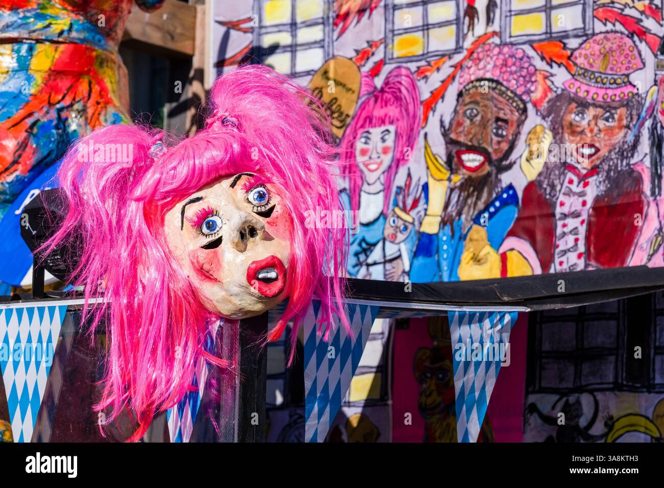 Masken des typischen Luzerner Karnevals. Stockfoto