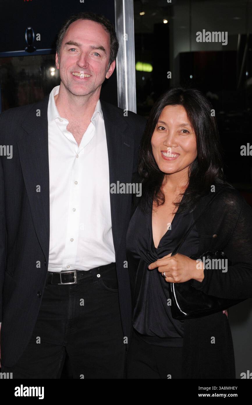 22. Januar 2008: West Hollywood, CA, USA – 22. Januar 2008 – West Hollywood, Kalifornien – Peter Lewis und Joon Jin Jo. „Untraceable“ Los Angeles Premiere im Pacific Design Center. Foto: Byron Purvis/AdMedia (Foto: © Byron Purvis/AdMedia via ZUMA Wire) Stockfoto