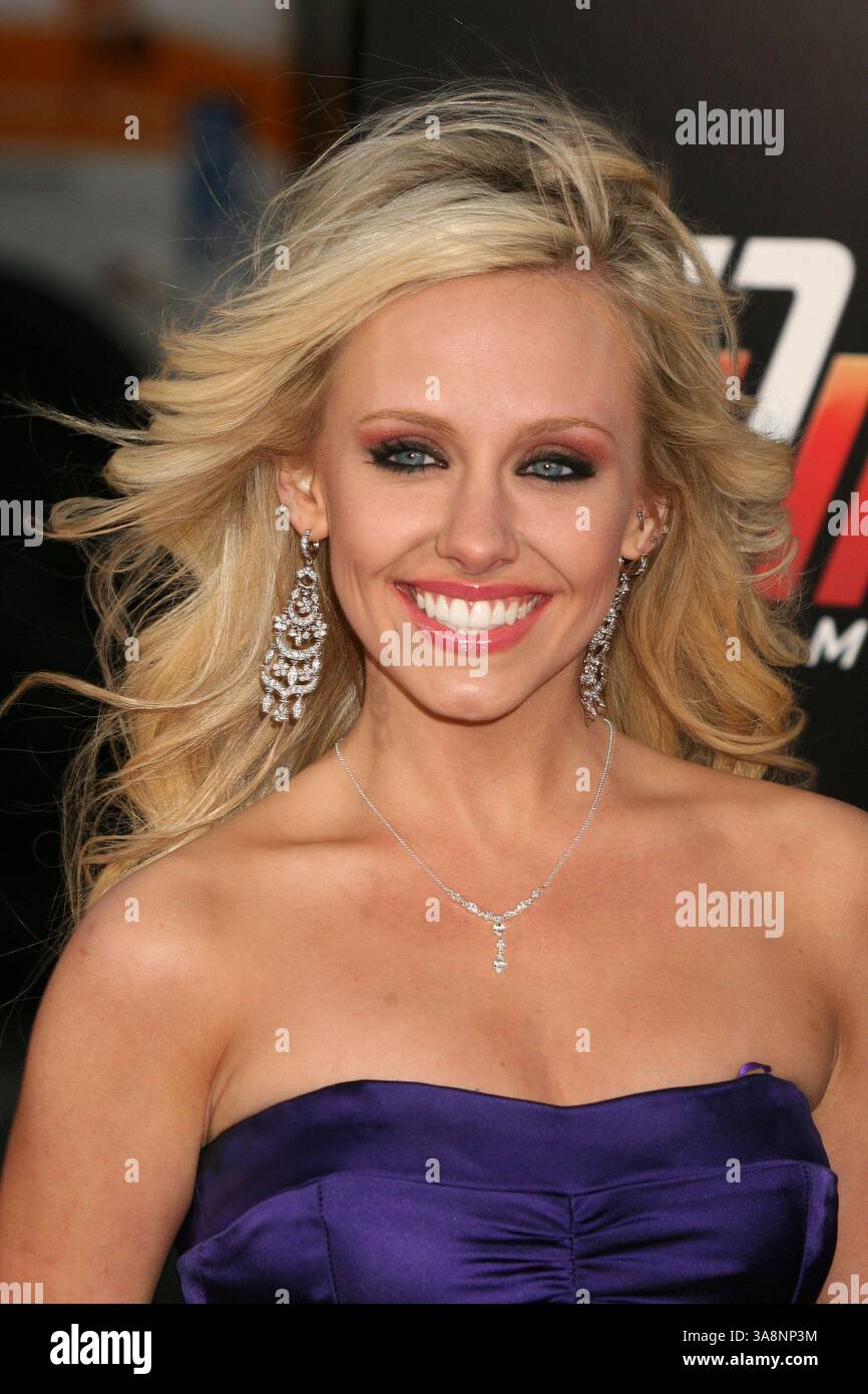 April 2007 – Hollywood, KALIFORNIEN, USA – 12. April 2007 – Hollywood, Kalifornien – Neill Skylar. „Redline“ in Los Angeles Premiere im Grauman's Chinese Theatre. Foto: Byron Purvis/AdMedia Stockfoto