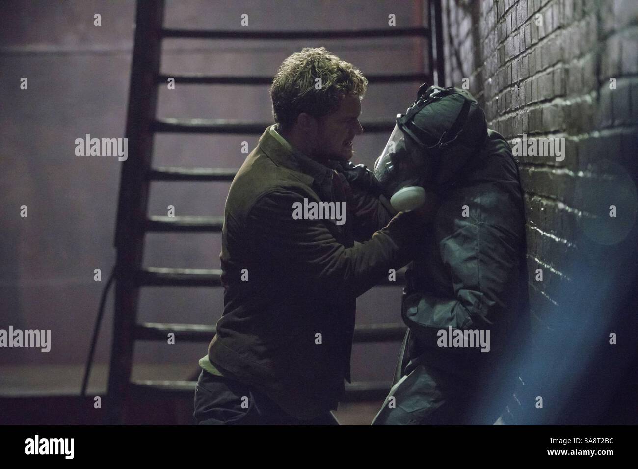 24. April 2017: Finn Jones.. „Marvel's The Defenders“ (Season1) TV-Serie 2017. (Kreditbild: © Netflix/Entertainment Pictures/ZUMAPRESS.com) Stockfoto