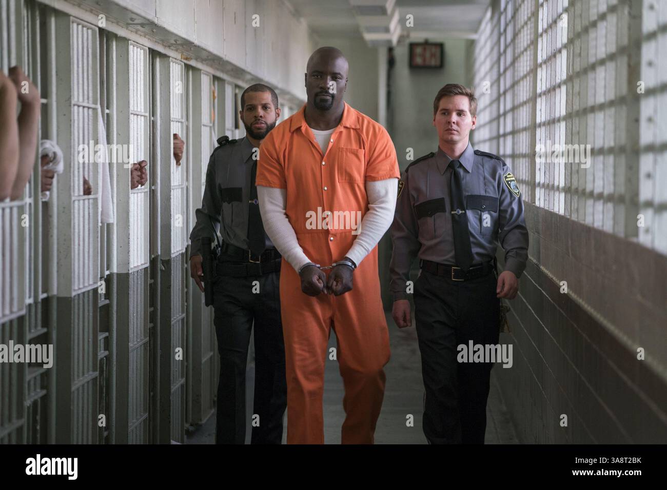 24. April 2017: Mike Colter. „Marvel's the Defenders“ (Season1) TV-Serie 2017. (Kreditbild: © Netflix/Entertainment Pictures/ZUMAPRESS.com) Stockfoto