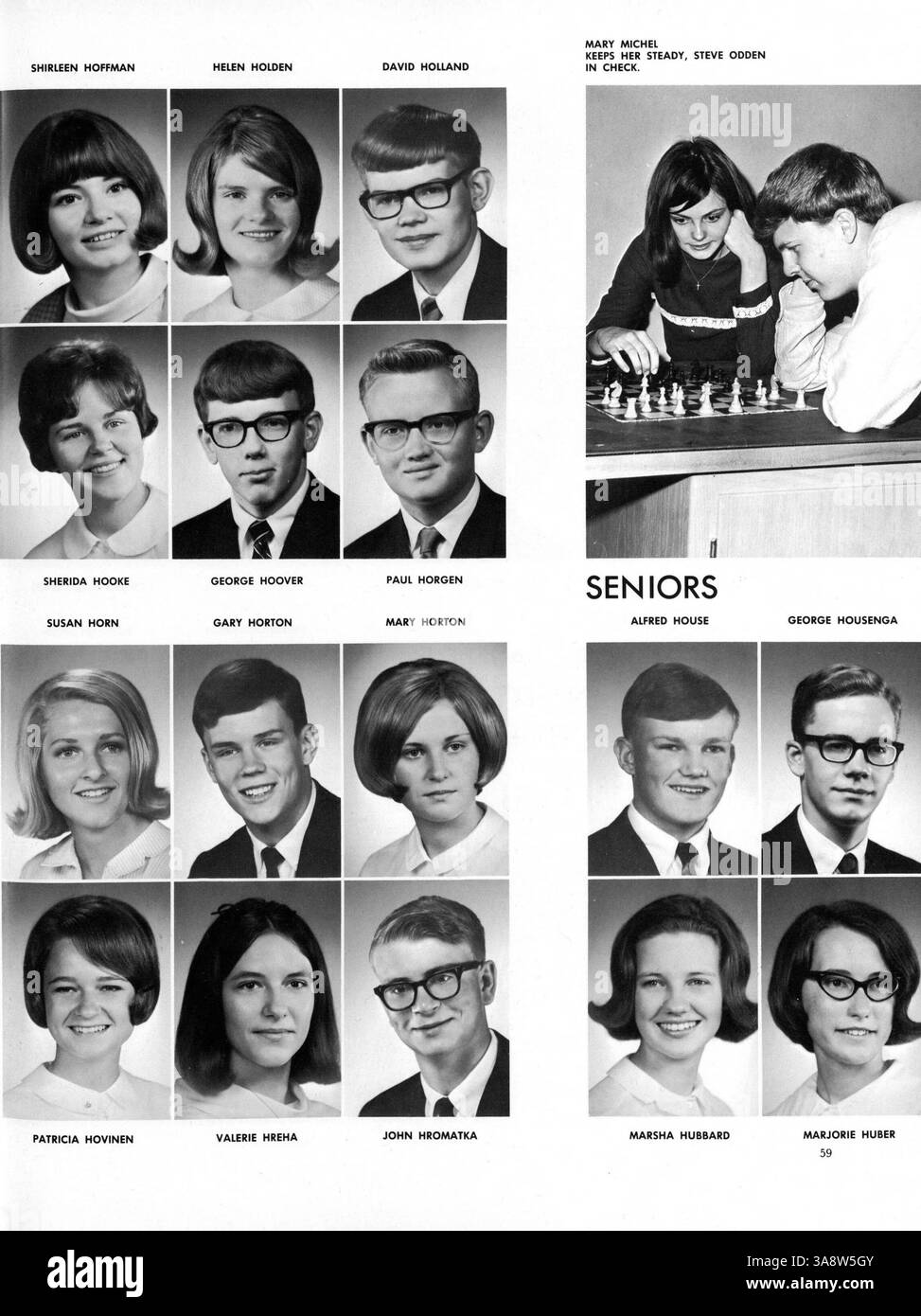 Eine historische Aufzeichnung des Schuljahres 1965-1966 an der Hopkins High School, einschließlich Schülerfotos, Sport-Highlights, Clubs und Dozenten. Stockfoto