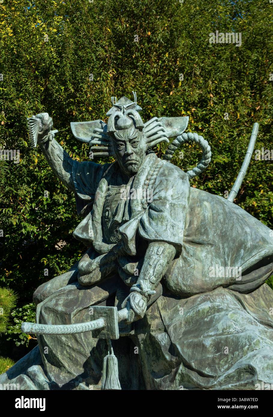Bronzestatue Kabuki-Schauspieler Ichikawa Danjuro IX. Als Kamakura Gongoro im Stück Shibaraku hinter dem Sensoji-Tempel in Asakusa Tokio Stockfoto