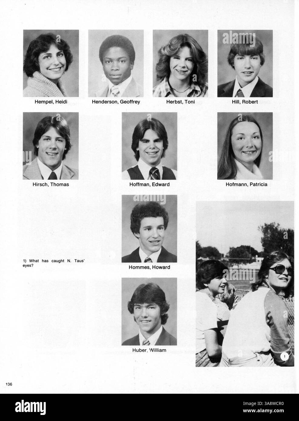 Das Jahrbuch 1981 der Patrick Henry High School zeigt die Aktivitäten der Schüler, Leichtathletik, Lehrkräfte und bedeutende Veranstaltungen des Schuljahres 1980-1981. Stockfoto