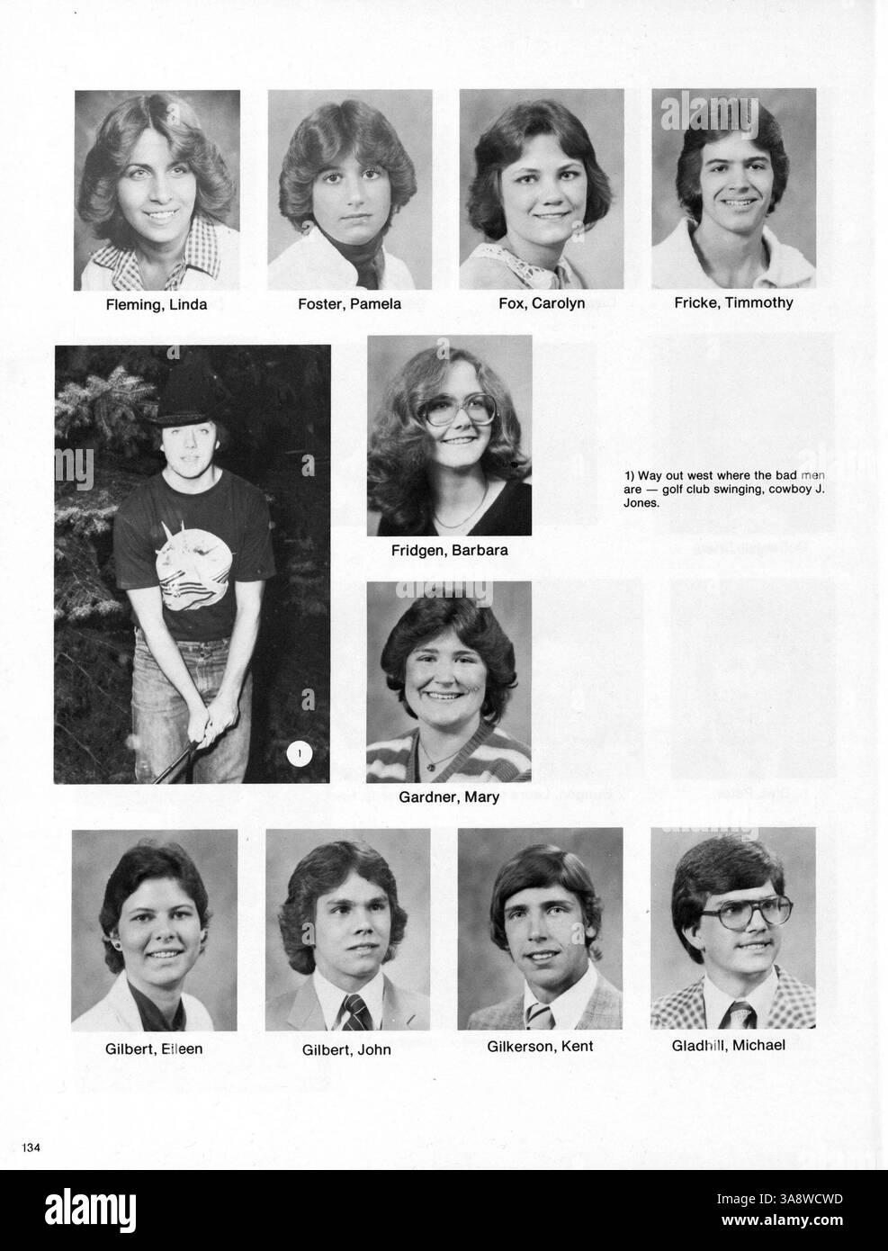 Dieses 1981 Redner Yearbook der Patrick Henry High School dokumentiert das Leben von Schülern, Lehrkräften, Sportmannschaften und wichtige Schulveranstaltungen während des akademischen Jahres 1980-1981. Stockfoto