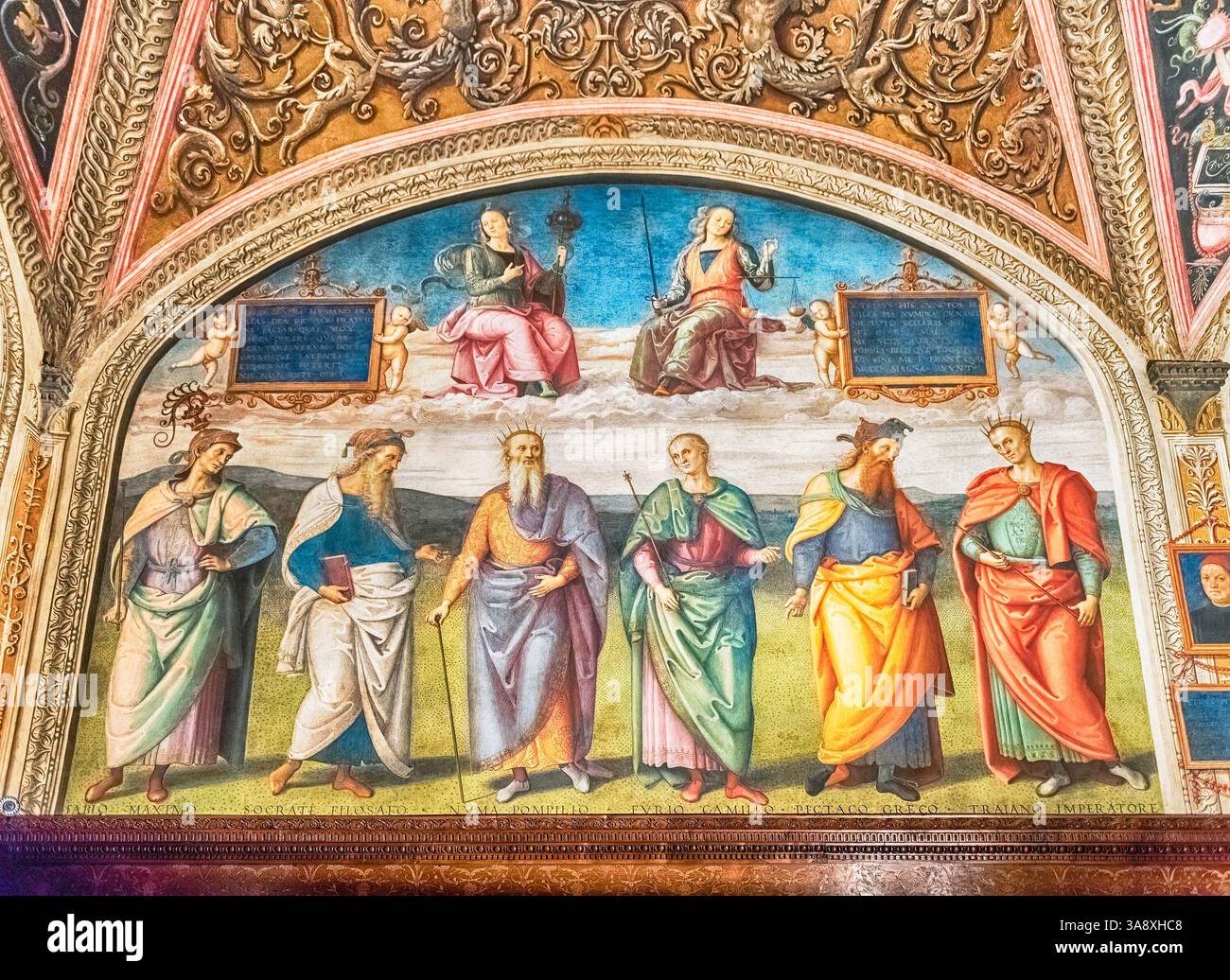 PERUGIA, ITALIEN - 12. JANUAR: Blick auf die Innenräume von Collegio del Cambio, historischem Sitz der Wechselgilde im Palazzo dei priori in der Stadt o Stockfoto