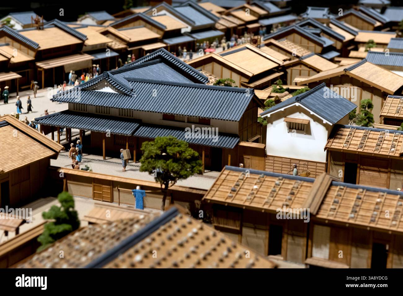 Miniaturmodell der Straßen und des Lebensstils der Menschen während der Edo-Zeit (1603-1868) im Edo-Tokyo Museum of History, Tokio, Japan Stockfoto