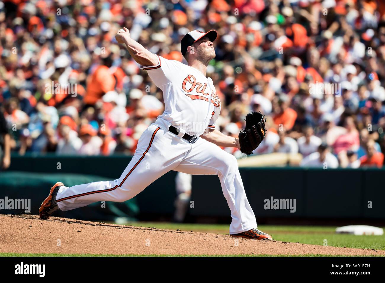 4. September 2017: Baltimore Orioles Starting Pitcher Dylan Bundy (37) wirft während des MLB-Spiels zwischen New York Yankees und Baltimore Orioles im Oriole Park in Camden Yards in Baltimore, Maryland. Scott Taetsch/CSM(Kreditbild: &Copy; Scott Taetsch/CSM via ZUMA Wire) Stockfoto
