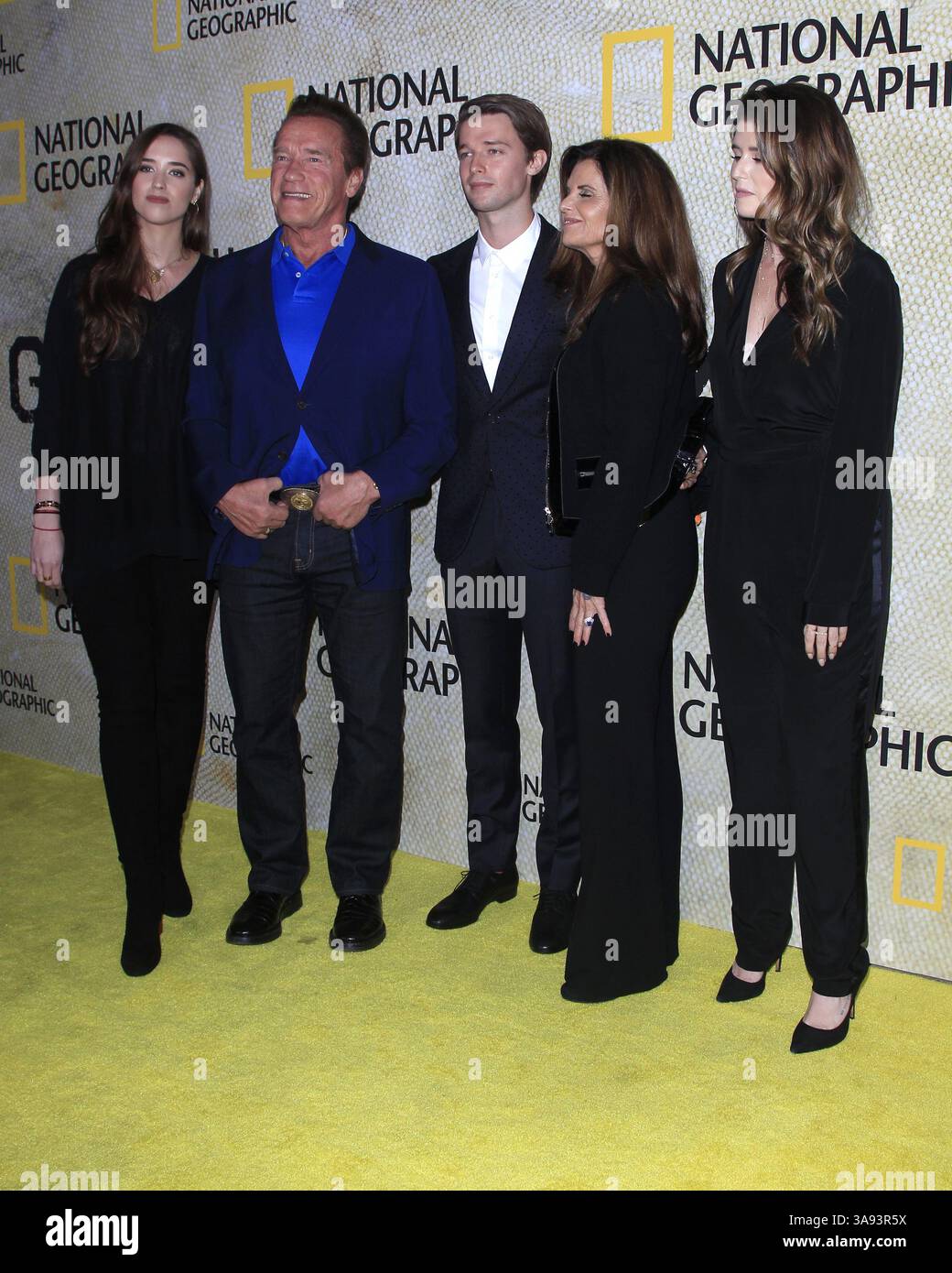 Oktober 30, 2017 - Westwood, CA, USA - LOS ANGELES - OKT 30: Christina Schwarzenegger, Arnold Schwarzenegger, Patrick Schwarzenegger, Maria Shriver, Katherine Schwarzenegger bei der Premiere „The Long Road Home“ in der Royce Hall, UCLA, am 30. Oktober 2017 in Westwood, CA (Kreditbild: © Kathy Hutchins Via ZUMA Wire) Stockfoto