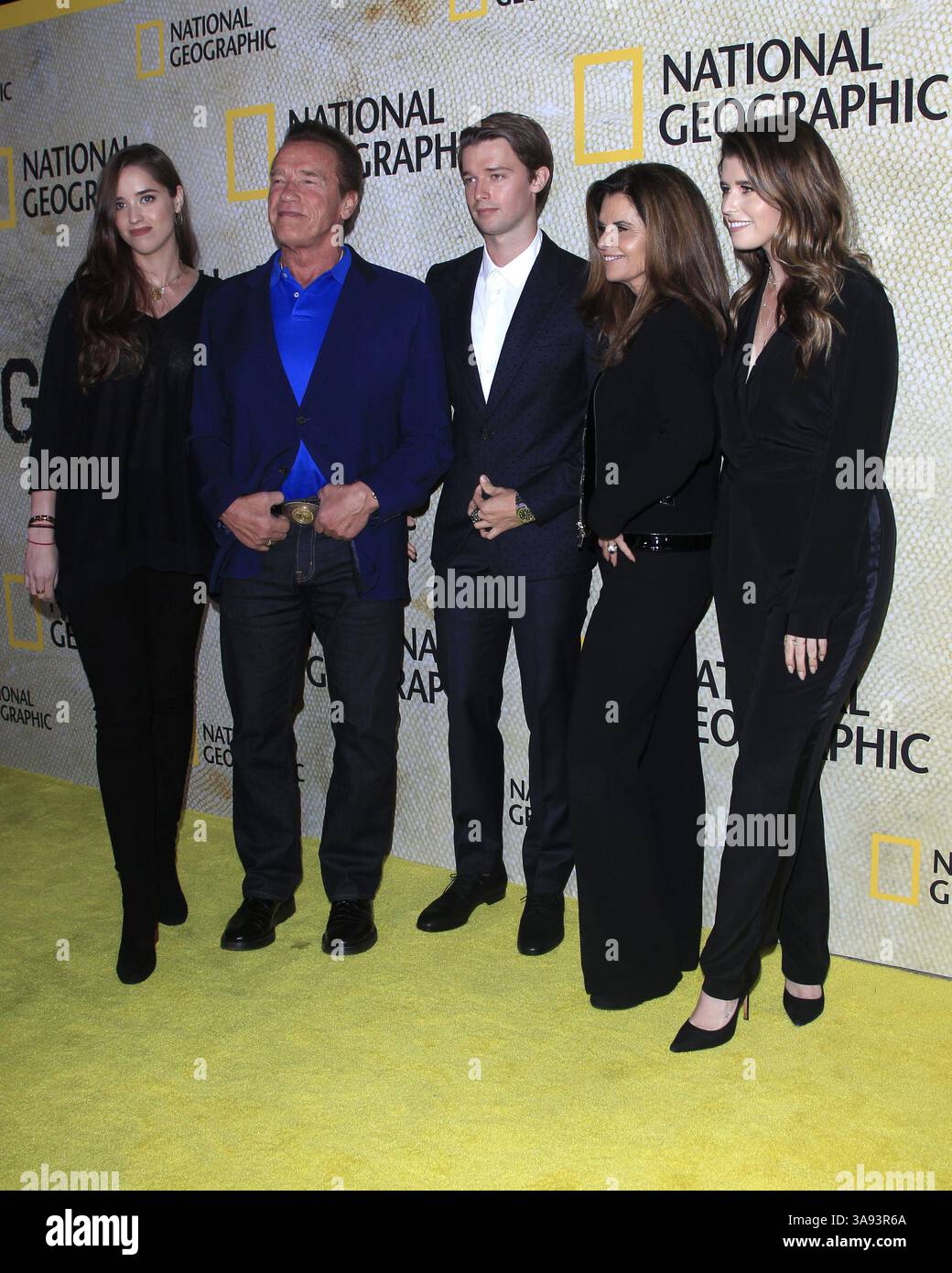 Oktober 30, 2017 - Westwood, CA, USA - LOS ANGELES - OKT 30: Christina Schwarzenegger, Arnold Schwarzenegger, Patrick Schwarzenegger, Maria Shriver, Katherine Schwarzenegger bei der Premiere „The Long Road Home“ in der Royce Hall, UCLA, am 30. Oktober 2017 in Westwood, CA (Kreditbild: © Kathy Hutchins Via ZUMA Wire) Stockfoto