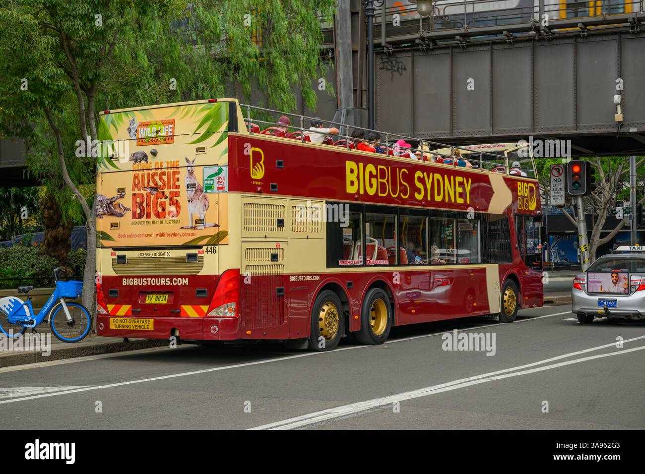 Der geparkte Big Bus Sydney Touristenbus, Sydney, Australien Stockfoto