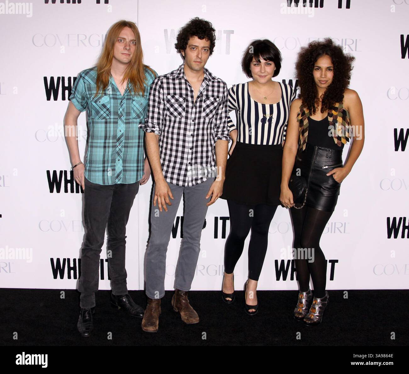 29. September 2009 – Hollywood, Kalifornien, USA – 29. September 2009 – Hollywood, Kalifornien – die Ettes. „Whip it“ in Los Angeles Premiere im Grauman's Chinese Theatre. Foto: Kevan Brooks/AdMedia Stockfoto