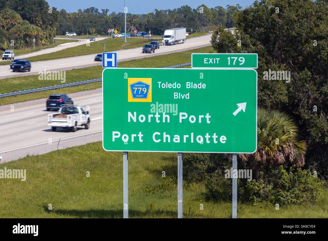 Ausfahrt Interstate Freeway in Florida, USA. Autobahnkreuz I-75 in Richtung North Port und Port Charlotte Stockfoto