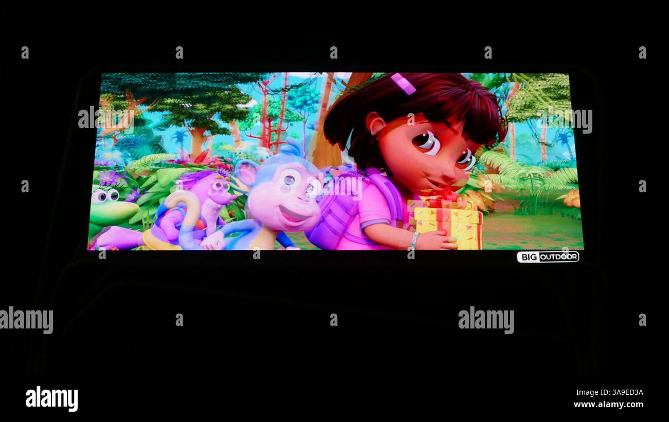 Los Angeles, Kalifornien, USA 28. März 2025 Dora the Explorer Reklametafel am 28. März 2025 in Los Angeles, Kalifornien, USA. Foto: Barry King/Alamy Stock Photo Stockfoto