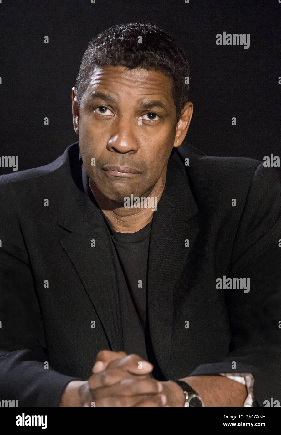 5. November 2017: Hollywood, Kalifornien, USA – Schauspieler DENZEL WASHINGTON wirbt für den Film Roman J. Israel, Esq. (Bild: © Armando Gallo/ZUMA Studio) Stockfoto