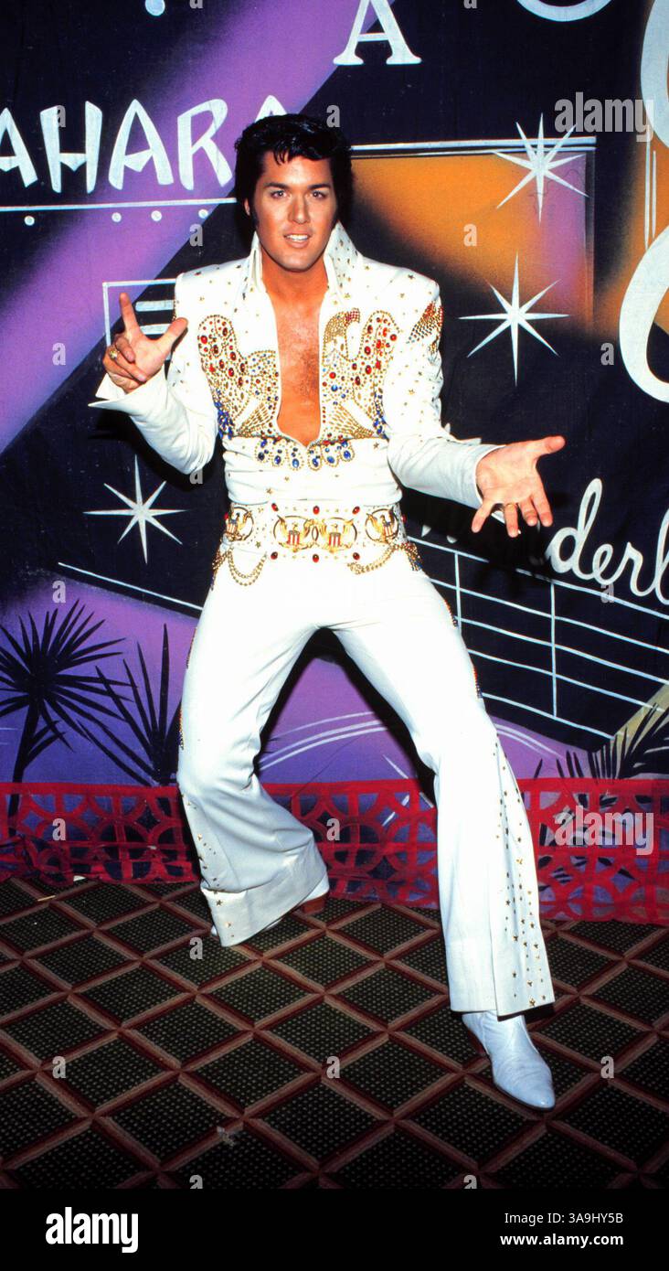 August 1997; Los Angeles, CA, USA; die Memphis Mafia-Videoveröffentlichung von All the King's Men. Hier, Legenden von Las Vegas, Elvis. Stockfoto