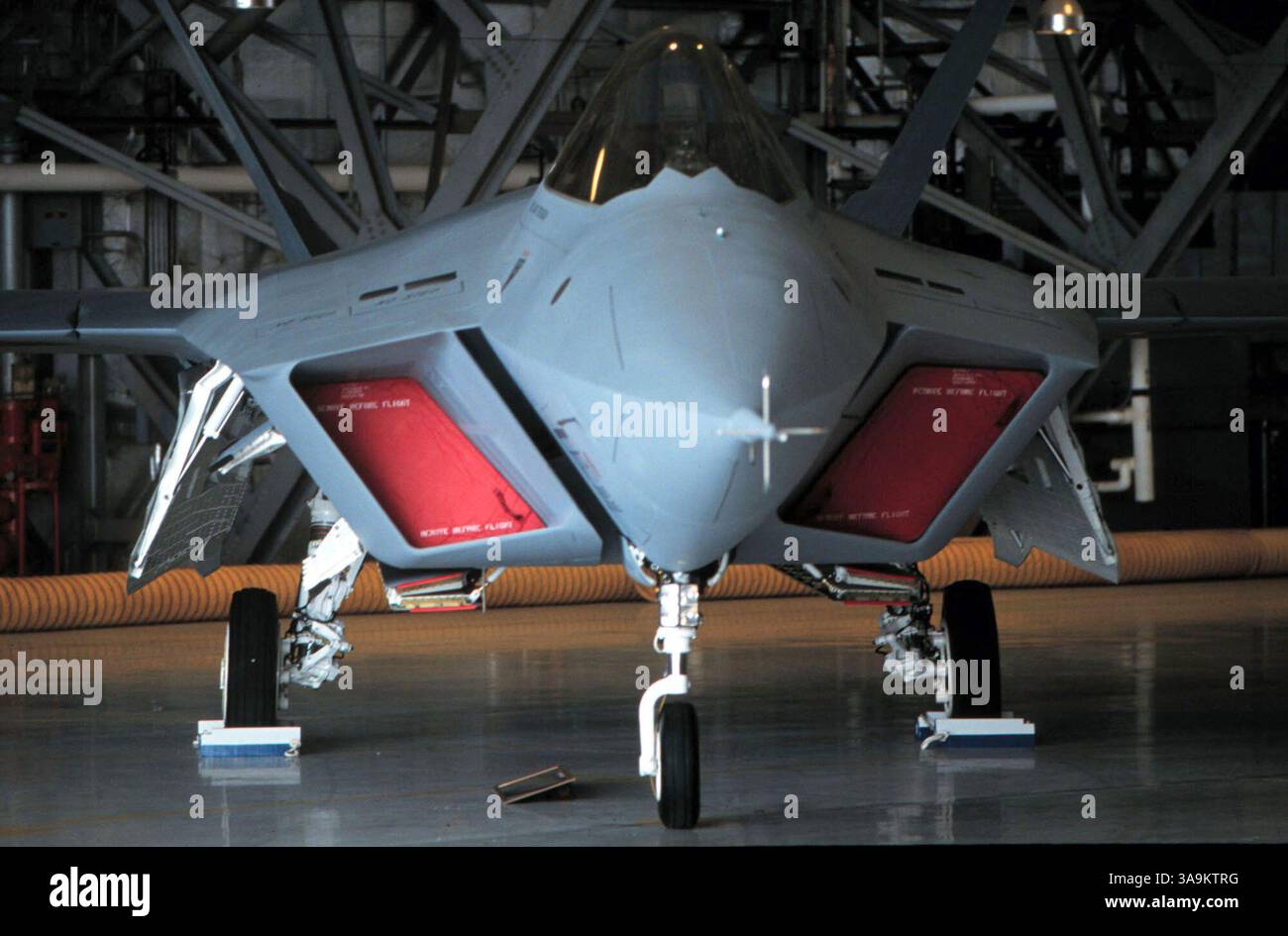 September 1996; Washington, DC, USA; F-22 Flugzeug im Hangar. Lockheed/Boeing/General Dynamicas. US Air Force fortgeschrittener taktischer Kämpfer. Stockfoto