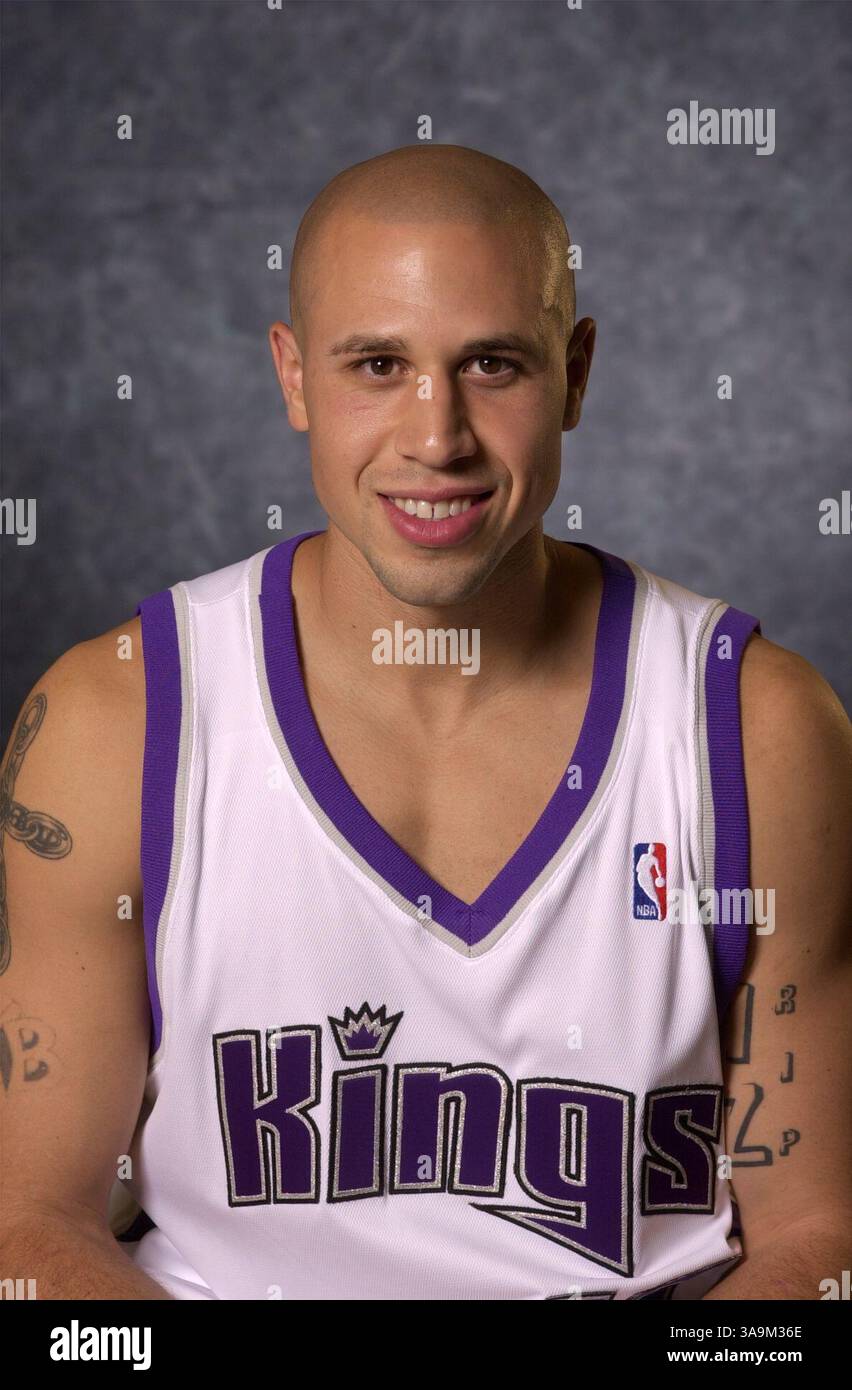 Sacramento Kings bewachen #10 Mike Bibby (cq) in der Arco Arena in Sacramento am Donnerstag, den 2. Oktober 2003. Sacramento Kings Becher am Medientag. Sacramento Bee/Randall Benton/ZUMA Press Stockfoto