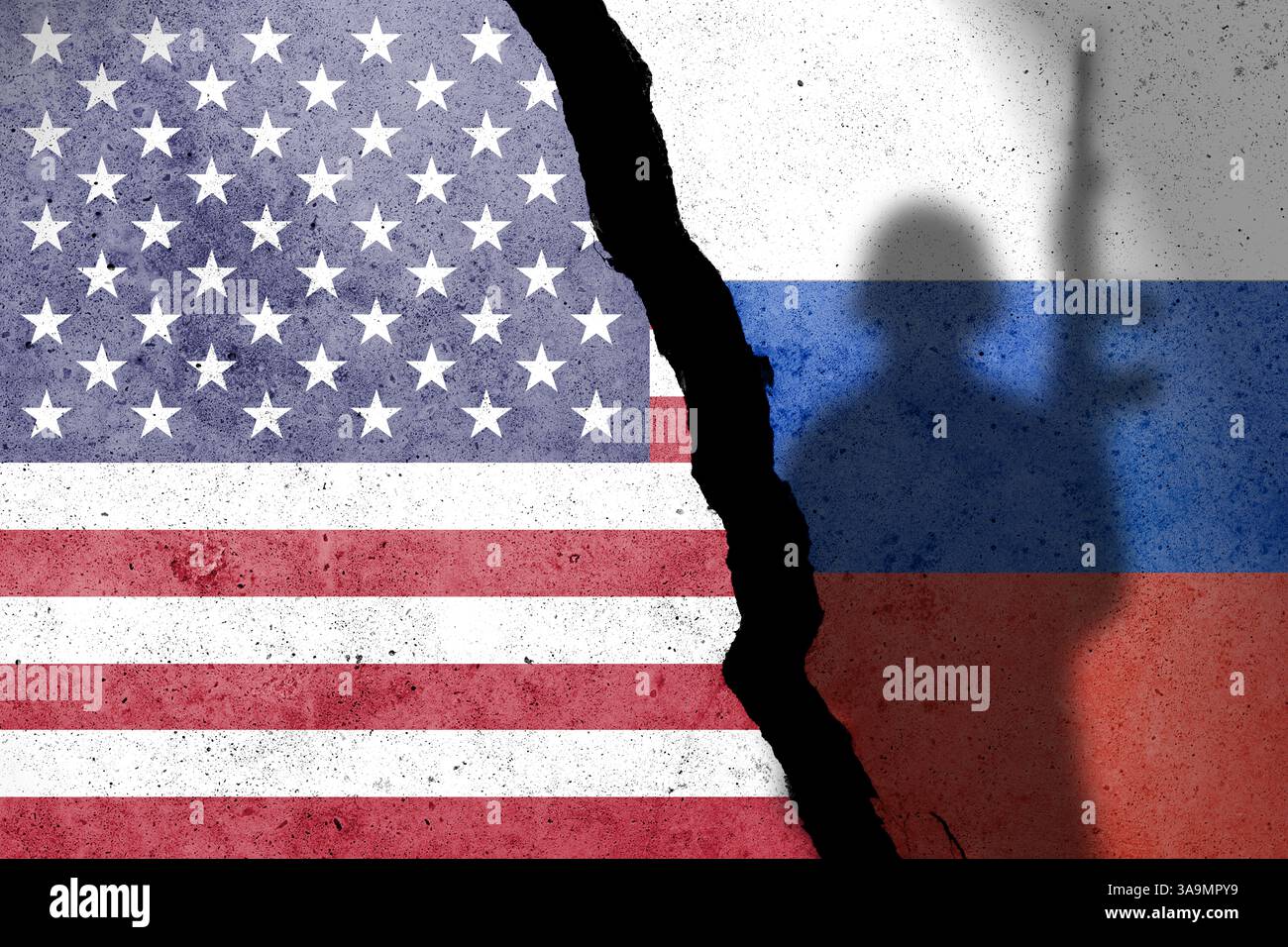 USA und Russland Fahnen auf einer Betonwand gemalt Stockfoto
