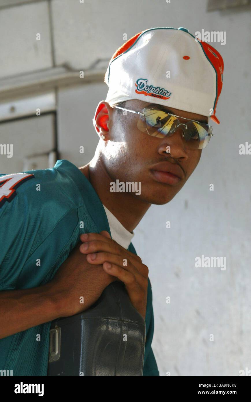 Oktober 2004; Houston, TX, USA; GERALD GREEN der Gulf Shores Academy. Während seines letzten Jahres an der Gulf Shores Academy erzielte Gerald Green im Durchschnitt 33 Punkte, 12 Rebounds, 7 Assists und 3 blockierte Schüsse. Er wurde zum All-American ernannt und erhielt den MVP Award im jährlichen McDonald's All-American-Spiel, bei dem zwei Teams aus den besten Highschool-Basketballspielern der Vereinigten Staaten teilnahmen. Gerald Green wurde von den Celtics mit dem 18. Pick der ersten Runde im NBA Draft 2005 ausgewählt. Stockfoto