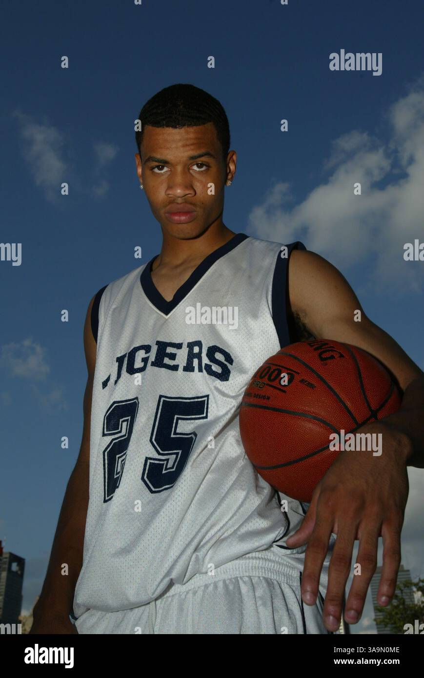 Oktober 2004; Houston, TX, USA; GERALD GREEN der Gulf Shores Academy. Während seines letzten Jahres an der Gulf Shores Academy erzielte Gerald Green im Durchschnitt 33 Punkte, 12 Rebounds, 7 Assists und 3 blockierte Schüsse. Er wurde zum All-American ernannt und erhielt den MVP Award im jährlichen McDonald's All-American-Spiel, bei dem zwei Teams aus den besten Highschool-Basketballspielern der Vereinigten Staaten teilnahmen. Gerald Green wurde von den Celtics mit dem 18. Pick der ersten Runde im NBA Draft 2005 ausgewählt. Stockfoto