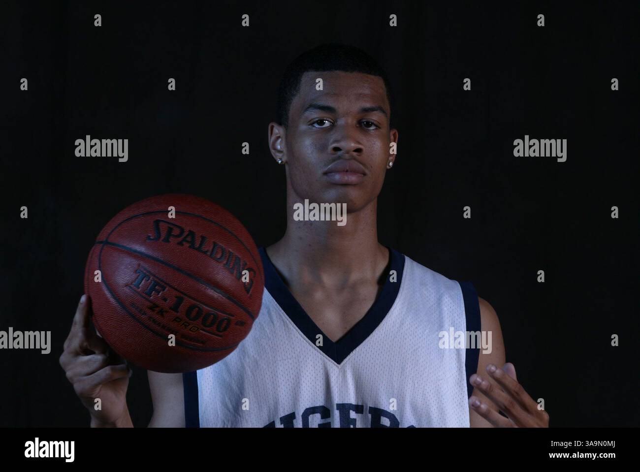 Oktober 2004; Houston, TX, USA; GERALD GREEN der Gulf Shores Academy. Während seines letzten Jahres an der Gulf Shores Academy erzielte Gerald Green im Durchschnitt 33 Punkte, 12 Rebounds, 7 Assists und 3 blockierte Schüsse. Er wurde zum All-American ernannt und erhielt den MVP Award im jährlichen McDonald's All-American-Spiel, bei dem zwei Teams aus den besten Highschool-Basketballspielern der Vereinigten Staaten teilnahmen. Gerald Green wurde von den Celtics mit dem 18. Pick der ersten Runde im NBA Draft 2005 ausgewählt. Stockfoto