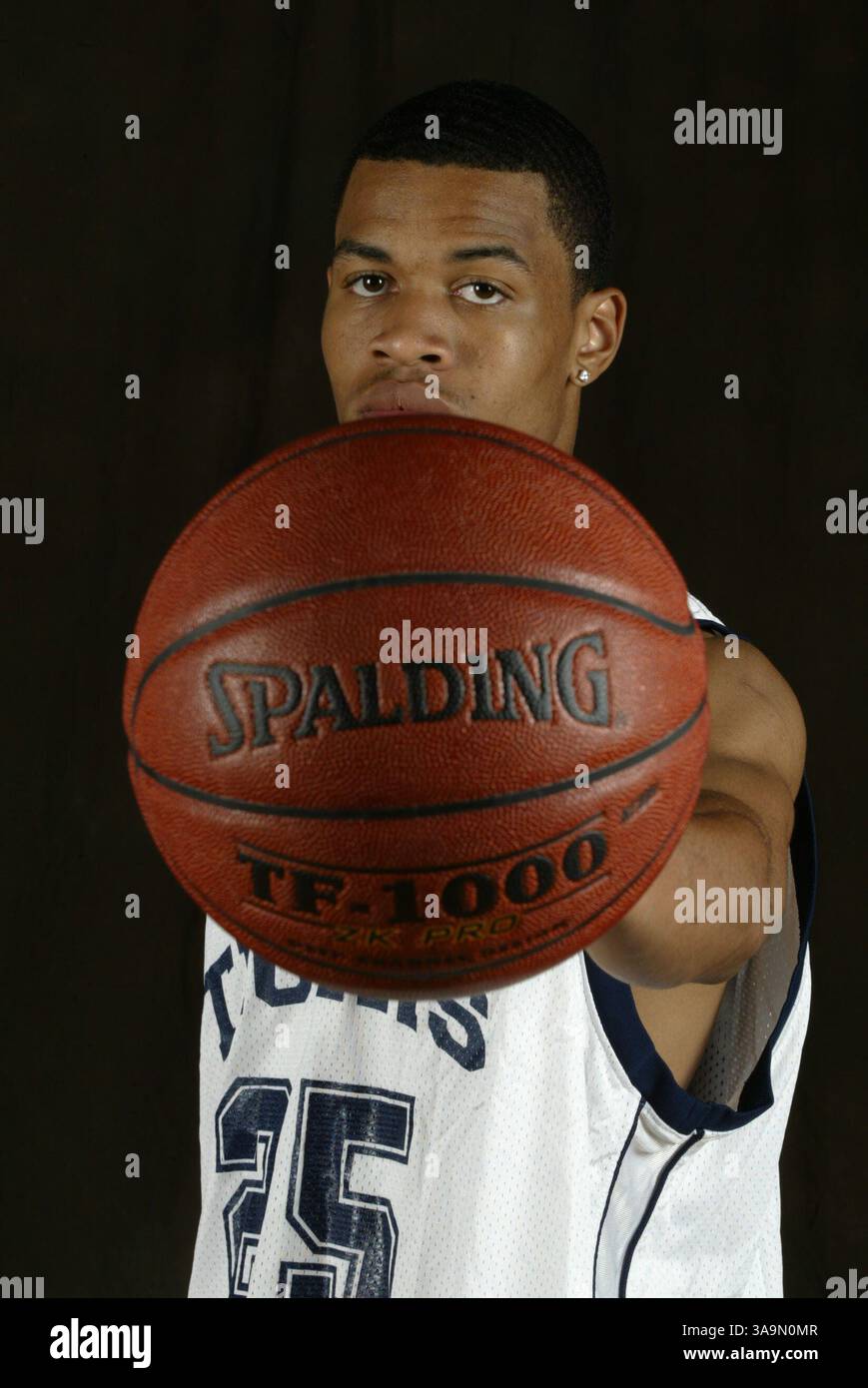 Oktober 2004; Houston, TX, USA; GERALD GREEN der Gulf Shores Academy. Während seines letzten Jahres an der Gulf Shores Academy erzielte Gerald Green im Durchschnitt 33 Punkte, 12 Rebounds, 7 Assists und 3 blockierte Schüsse. Er wurde zum All-American ernannt und erhielt den MVP Award im jährlichen McDonald's All-American-Spiel, bei dem zwei Teams aus den besten Highschool-Basketballspielern der Vereinigten Staaten teilnahmen. Gerald Green wurde von den Celtics mit dem 18. Pick der ersten Runde im NBA Draft 2005 ausgewählt. Stockfoto