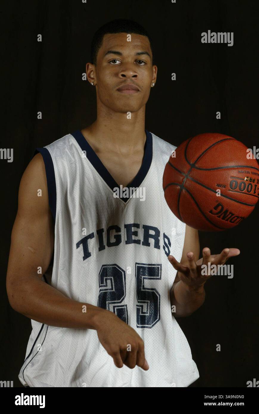 Oktober 2004; Houston, TX, USA; GERALD GREEN der Gulf Shores Academy. Während seines letzten Jahres an der Gulf Shores Academy erzielte Gerald Green im Durchschnitt 33 Punkte, 12 Rebounds, 7 Assists und 3 blockierte Schüsse. Er wurde zum All-American ernannt und erhielt den MVP Award im jährlichen McDonald's All-American-Spiel, bei dem zwei Teams aus den besten Highschool-Basketballspielern der Vereinigten Staaten teilnahmen. Gerald Green wurde von den Celtics mit dem 18. Pick der ersten Runde im NBA Draft 2005 ausgewählt. Stockfoto