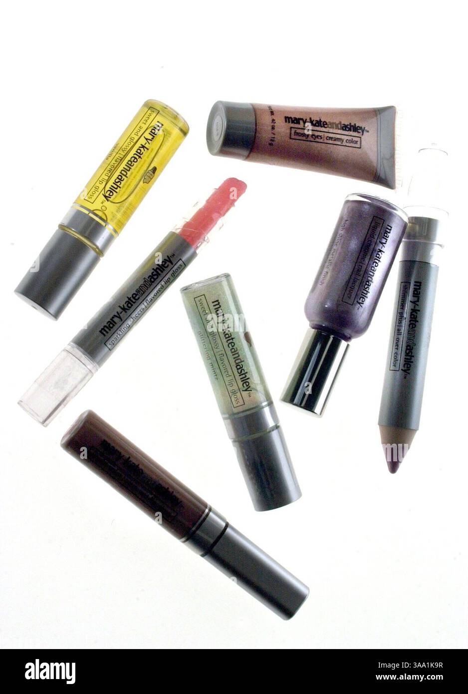 mary-Kate und ashley Make-up, Montag, 1. April 2002. (Sacramento Bee/Michael A. Jones) /ZUMA Press Stockfoto
