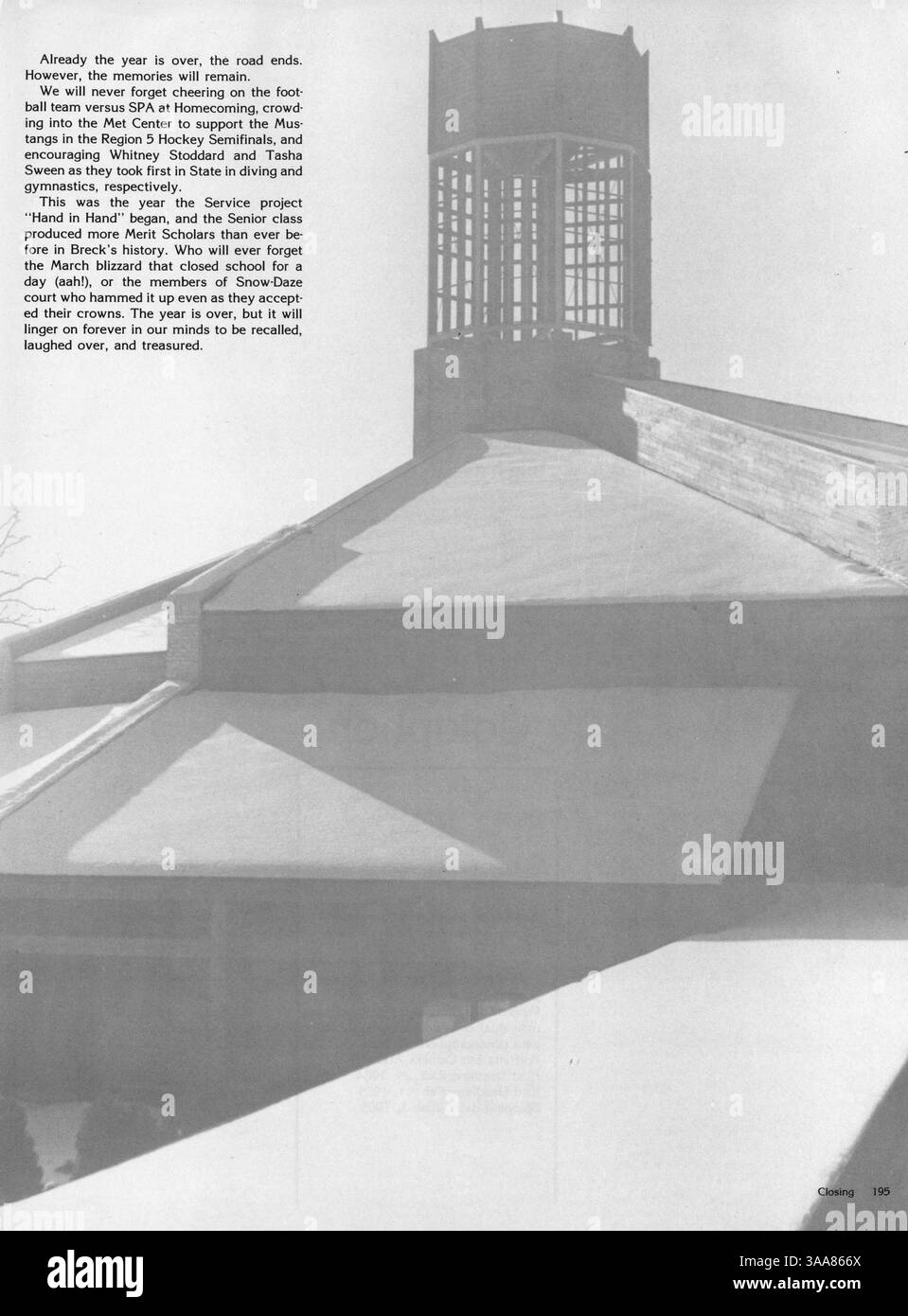 Das Breck Mustang Jahrbuch 1985 dokumentiert das Schuljahr 1984-1985 und behandelt das Schülerleben, Leichtathletik, Vereine und wichtige Schulveranstaltungen. Stockfoto