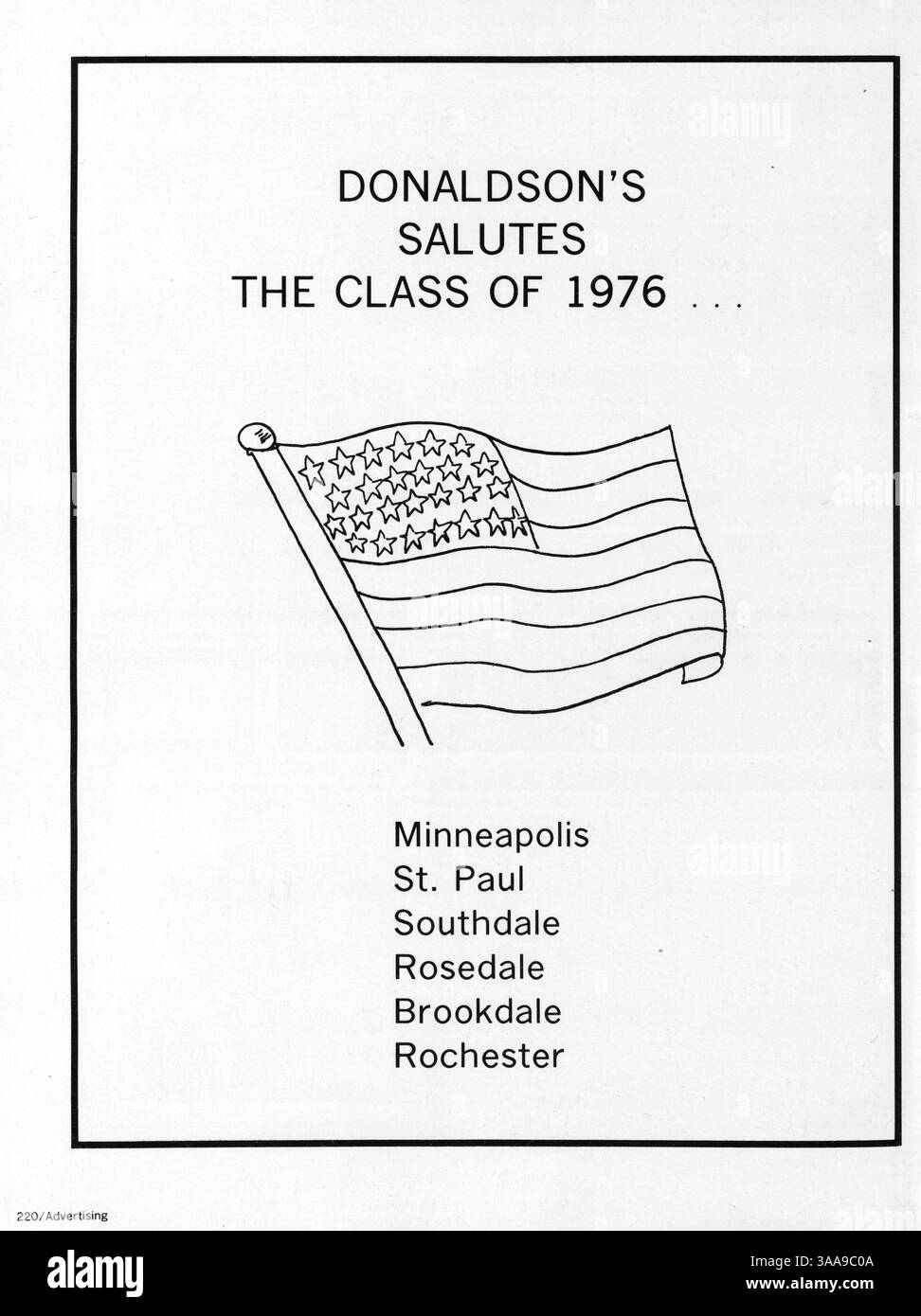 Diese Ausgabe 1976 des Jahrbuchs „Siebenundsechzig Aurean“ fasst die akademischen, sportlichen und außerschulischen Höhepunkte des Schuljahres 1975-1976 der Richfield High School zusammen. Stockfoto