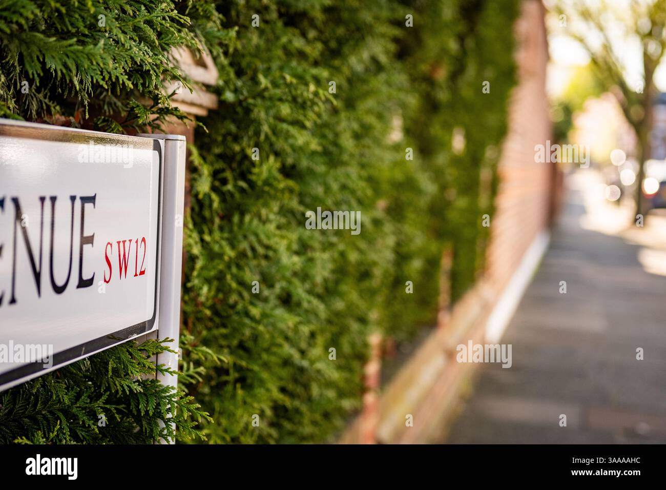 LONDON - 31. MÄRZ 2025: Straßenschild in SW12, Balham, Clapham and Clapham Common Area - Südwest London Stockfoto