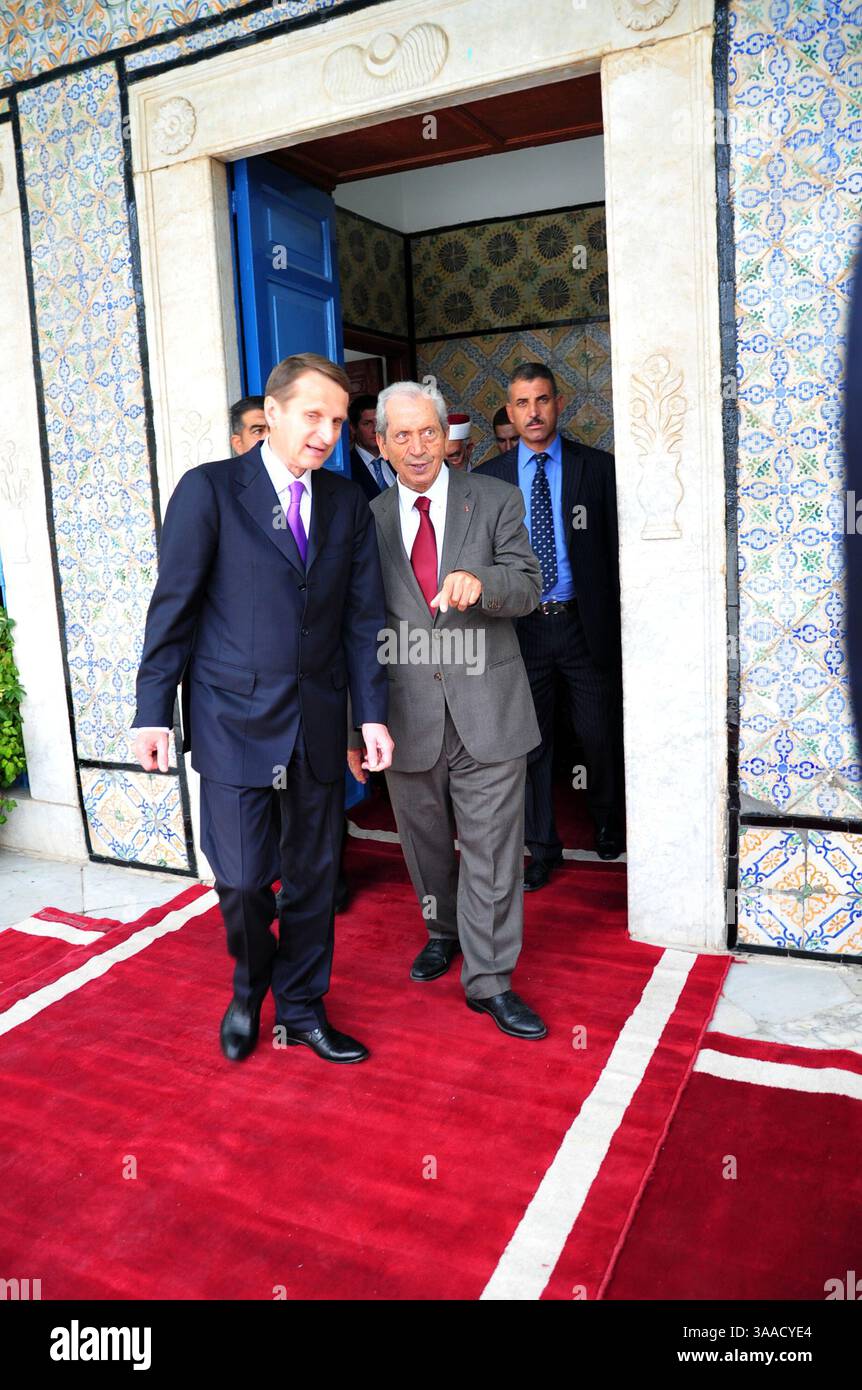 5. November 2015 - Tunis, Tunesien - der Präsident der Versammlung der Abgeordneten (ARP) Volk Mohamed Ennasser empfängt den Präsidenten der Duma (Unterhaus des russischen parlaments) Sergej Naryschkin zu einem offiziellen Besuch in Tunesien. (Bild: © Chokri Mahjoub Via ZUMA Wire) Stockfoto